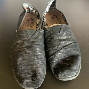 Bob’s by Skechers Black and Silver Shoe